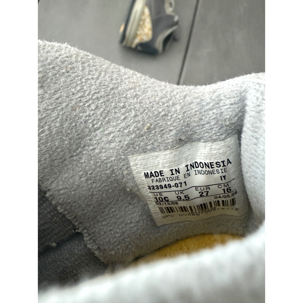Jordan Flight 23 Cool Grey Del Sol Yellow Elephant Print 323949-071 Kids 10C - Picture 13 of 13